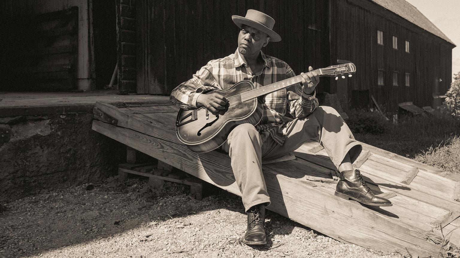 Eric Bibb